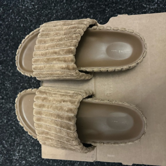 Celine Boxy Slides - Picture 5 of 10